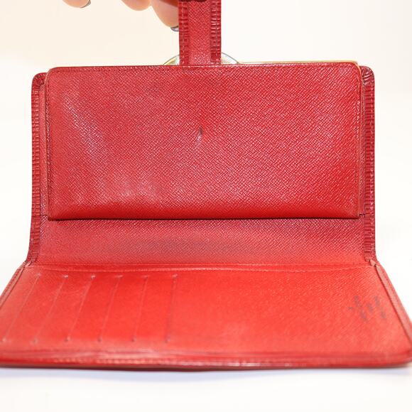 Louis Vuitton Epi Leather Red Long Wallet with Kiss Lock Coin Purse - M19919 - Picture 7 of 9